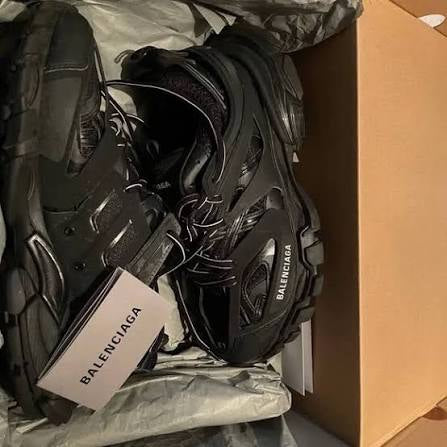 Balenciaga runners